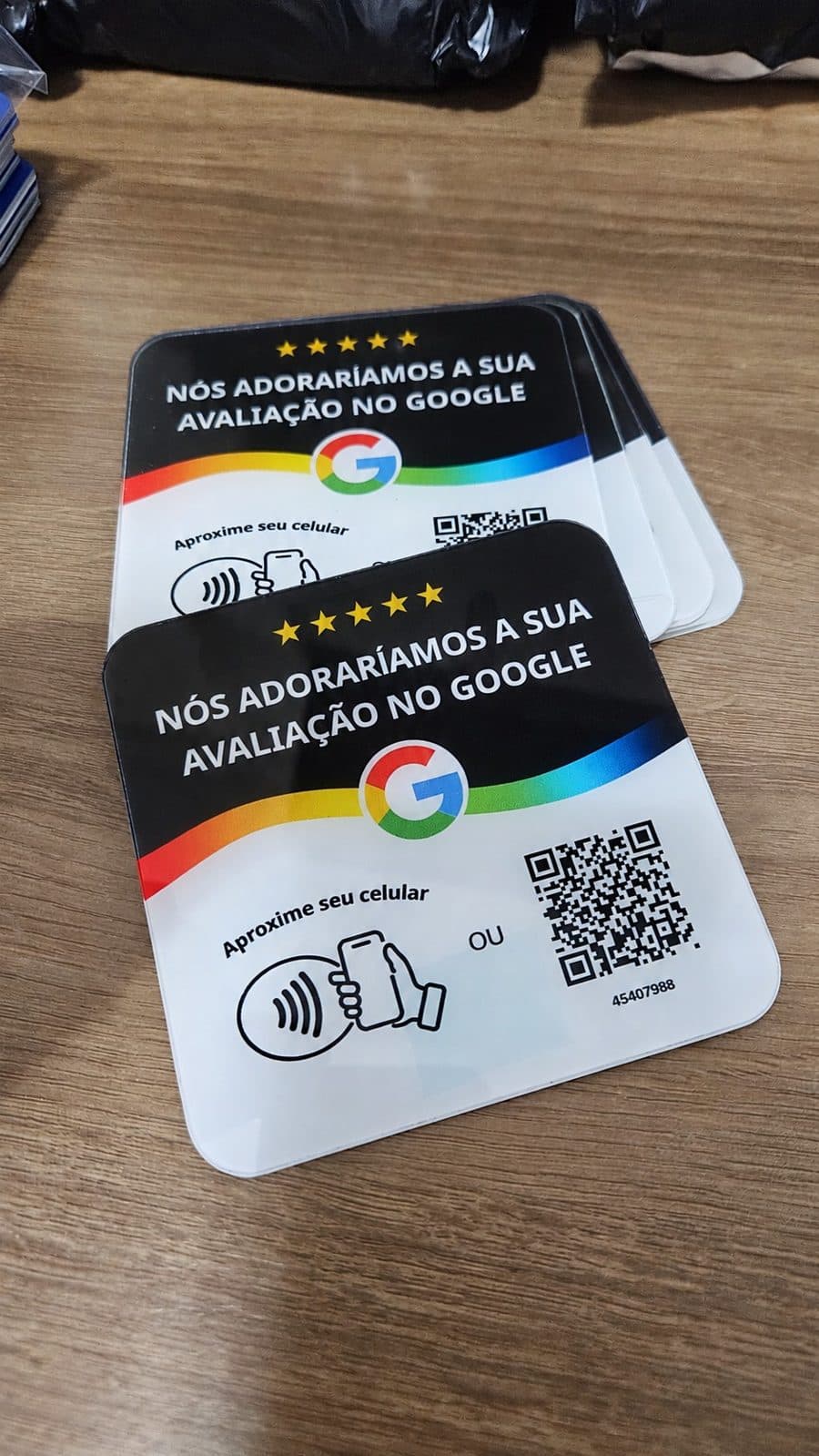 Plaquinha Google modelo Acrílico preto